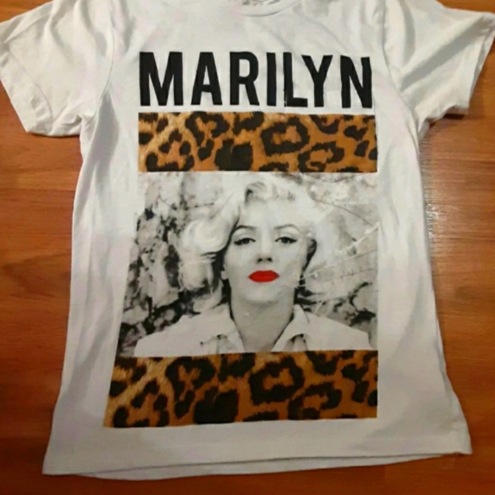 Women's Graphic Tee
